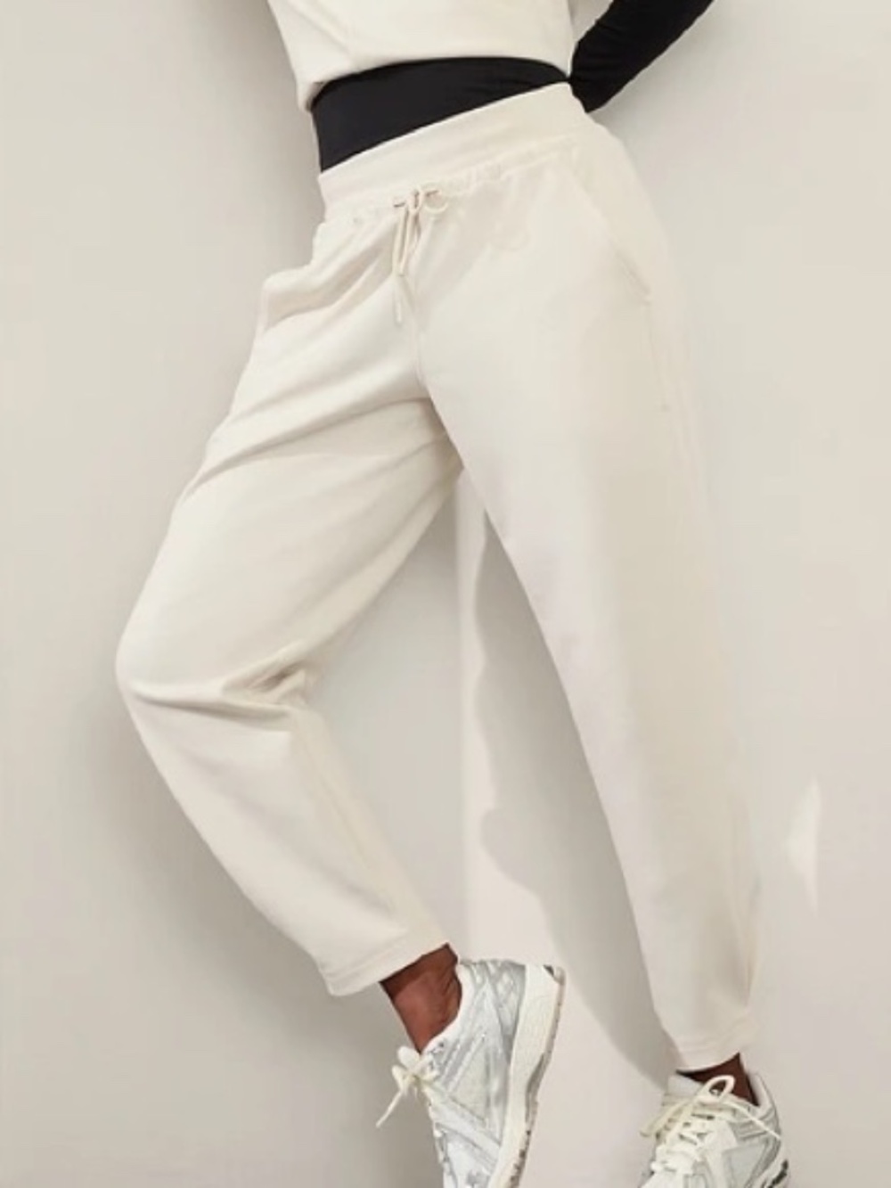 Athlete  Allure High Rise Jogger in Bone - Size L